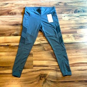 Brand new gray leggings with pockets
